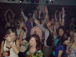  Anuncios gratis en Santiago |  Discopeques minidisco fiestas para ni&ntilde;os a domicilio, Disfruta de una mini disco para tu cumplea&ntilde;os, toda la musica del momento r
