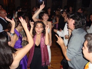 Primercorte Producciones - Iluminaci&oacute;n y m&uacute;sic Anuncios gratis en Providencia |  M&uacute;sica envasada - Iluminacion para matrimonios, La mejor iluminaci&oacute;n y m&uacute;sica para tu evento