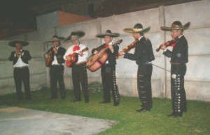 julio Anuncios gratis en Alhu&eacute; |  SERENATAS CON MARIACHIS TIJUANA, , a 45.000, la serenata con 4 mariachis de lunes a domingo