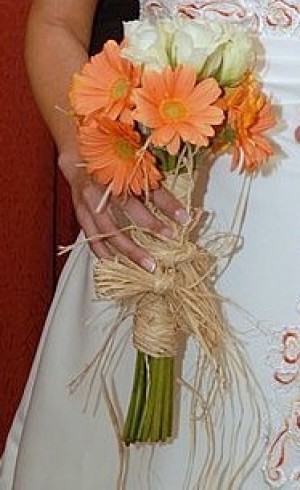 MAURICIO ROJAS Anuncios gratis en Santiago |  ARREGLOS FLORALES, RAMOS DE NOVIA, CENTROS DE MESA DESPACHOA DOMICILIO, DECORACION DE MATRIMONIOS E IGLESIAS