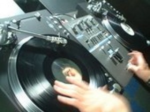 DJ-ARY Anuncios gratis en Rancagua |  Musica-Dj,Amplificacion y Animacion de fiestas,matrimonios- eventos, en Rancagua y Sexta Region