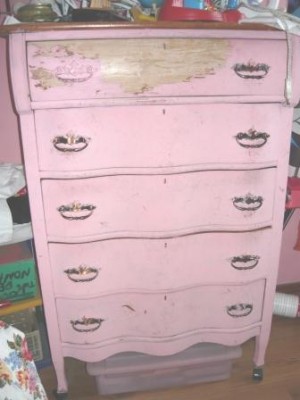 Sonia Anuncios gratis en Maip&uacute; |  Muebles antiguos de madera &uacute;nicos, Por viaje vendo Biblioteca, living comedor c&oacute;modas con rudas para decoracio