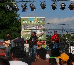 RICARDO CORNEJO Anuncios gratis en Maip&uacute; |  banda LOS ROCKOLA (shadows-beatles-nueva ola), ESPACIAL PARA SUS MALONES