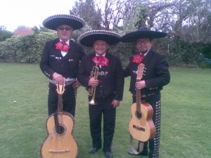 johnny luis Anuncios gratis en Santiago |  mariachis sal y tequila en vivo, SERENATAS MARIACHIS SERENATAS MARIACHIS