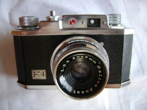 ANGELICA FERNANDEZ Anuncios gratis en Concepci&oacute;n |  VENDO CAMARA HALINA 35 X , CAMARA ANTIGUA 1959 