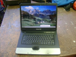 Felipe Oteiza Anuncios gratis en Pedro Aguirre Cerda |  se vende - vendo notebook packardbell en buenas condiciones, packardbell easynote mz35 en excelentes condiciones
