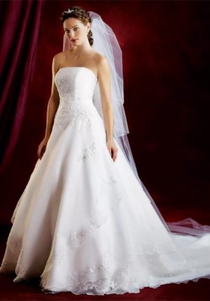 CRISTINA Anuncios gratis en Providencia |  PEINADOS DE NOVIAS MAQUILLAJE PROFESIONALES A DOMICILIO, ESTETICA MOVIL PEINADOS DE NOVIA MATRIMONIOS WWW ESTETICAMOVIL COM