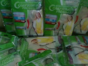 Nestor Beltran Anuncios gratis en Lo Barnechea |  Vendo Bolsas De Polietileno Comprimibles Para Guardar Ropa., Libere u 75% m&aacute;s de espacio con este maravilloso producto