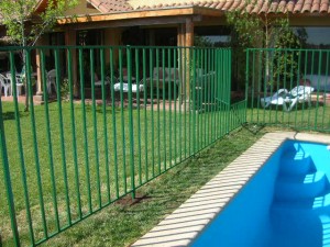 Wisthon A. Sanchez Castro Anuncios gratis en Lo Barnechea |  Rejas para piscinas quinchos pergolas terrazas portones automaticos, Rejas para piscinas