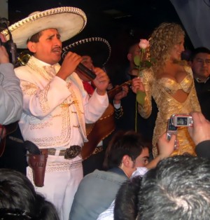 CHARRO VARGAS Anuncios gratis en Santiago |  EL MARIACHI  DE LA TELEVISION EN TU CASA   5551370; 09-9083229, EL CHARRO VARGAS Y SUS MARIACHIS LE CANTARON EN SU CUMPLEA&Ntilde;OS