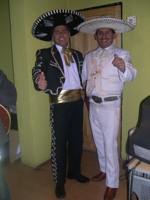 CHARRO VARGAS Anuncios gratis en Santiago |  MARIACHIS, MARIACHI, CHARRO, CHARROS, SERENATAS, 5551370; 09-9083229, EL CHARRO VARGAS LE CANTA EN SU CUMPLEA&Ntilde;OS WWW. MARIACHISCHILE. CL