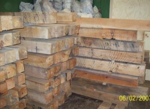  Anuncios gratis en San Miguel |  Vigas Roble  10% descuento hasta el 18 septiembre, LLAMENOS AHORA Y COTIZE