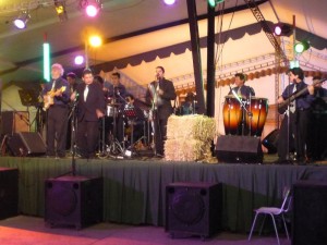 osvaldo Anuncios gratis en San Miguel |  grupo conjunto banda sonora orquesta tropical, matrimonio fiesta aniversario evento cumplea&ntilde;o musica tropical bailable