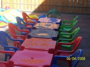paola encina Anuncios gratis en Providencia |  arriendo sillitas y mesitas para cumple&ntilde;os infantiles, arriendo sillitas y mesitas ideales para realizar cumplea&ntilde;os al aire libre