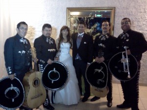 johnny luis Anuncios gratis en San Miguel |  en tu comuna mariachis sal y tequila charros, sal y tequila 4 mariachis 6388358 / 7-6260519