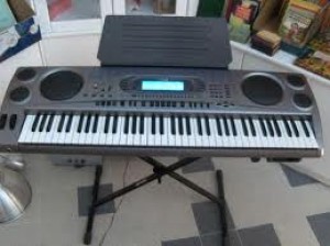 Alvaro Vald&eacute;s Anuncios gratis en Puente Alto |  Se vende Teclado, Casio wk1800