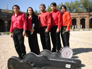 Ricardo Pincheira Anuncios gratis en Santiago |  Orquesta bailable para todo tipo de eventos, Orquesta bailable EFECTO DOMINO,musica en vivo para tu evento..............