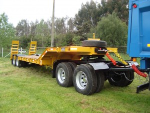 Schilger Ltda Anuncios gratis en Los Angeles |  Camas Bajas para traslado maquinaria pesada, Camas bajas desde 15 tons