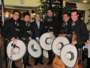 johnny luis Anuncios gratis en Maip&uacute; |  sal y tequila serenatas a domicilios servicios de mariachis, sal y tequila 4 x mariachisX$50.000. 02-6388358 / 7-6260519