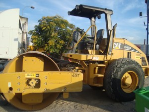 Juan Pablo Sala Anuncios gratis en San Bernardo |  Rodillo Caterpillar, Modelo CS533E