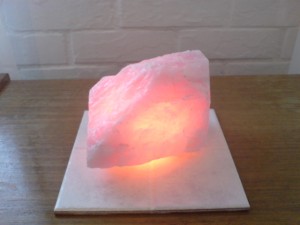 LAMPARAS DE CUARZO ROSA Anuncios gratis en La Florida |  Lamparas de cuarzo , Envios a todo chile
