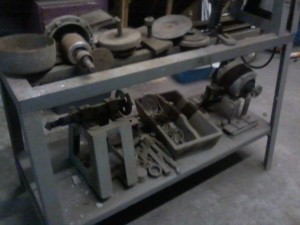 LIDIA ALEUY R. Anuncios gratis en San Pedro de la Paz |  OPORTUNIDAD VENDO TORNO MADERA S/M,CON SIERRA CIRCULAR INCLUIDA., TORNO PARA MADERA CON TODAS SUS PIEZAS S/MOTOR.ART.USADO BUENO