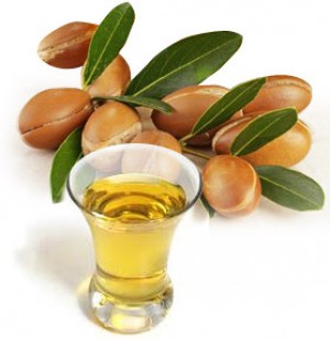 Lorena Anuncios gratis en Providencia |  Aceite de Arg&aacute;n para dar brillo al cabello,quitar arrugas de la piel., 100 %  puro. Multibeneficios