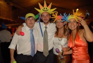 rarapi Anuncios gratis en La Florida |  cotill&oacute;n espuma para matrimonios, cumplea&ntilde;os , haz qu u fiesta sea entretenida!!