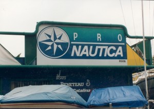 Francisco Franciz Anuncios gratis en Maip&uacute; |  Letras Autoadhesivas,Letreros, Logotipos, Publicidad en vitrinas, vehiculos, se&ntilde;al&eacute;tica vial e institucional...