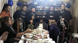 johnny luis Anuncios gratis en Huechuraba |  Dia del padre charros serenatas y mariachis, Sal y tequila 4 x mariachis x $50.000. 2-7631198 / 7-6260519