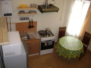 Alicia Calderon Anuncios gratis en Valpara&iacute;so |  Valparaiso, arriendo depto amoblado por dias, renovado, central, wifi, Avenida alemania, valparaiso, fono 97508350, desde $25000 diario
