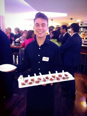 Felipe camiroaga Anuncios gratis en Las Condes |  Garzones para eventos 8-8291797, fiestas patrias, domicilios, corporat, Servicio de personal de eventos, garzoneria, bartender, coperos, stgo