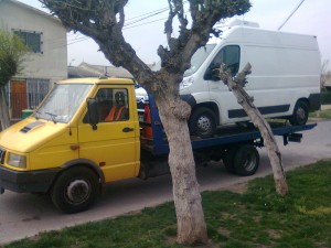 MARCELO Anuncios gratis en Providencia |  Servicio de grua cama  09 255 99 44  gruas messi, Servicio de grua cama  para autos, motos, camionetas, etc.