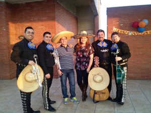 johnny luis Anuncios gratis en Maip&uacute; |  Mariachis en chile mariachi sal y tequila, 4 x $50.000. sal y tequila 27631198 / 7-6260519