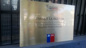 LETREROS ABACOLOR Anuncios gratis en Santiago |  Placas institucionales de acero inoxidable grabadas , Placas corporativas para empresas