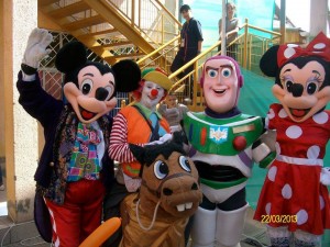 Ricardo Cerda  Anuncios gratis en Santiago |  Caballito show las mejores animaciones infantiles solo profesionales, Payasos, pinta caritas, personajes a tu eleccion, juegos inflables mobiliario infantil, Titeres  Disco Peques, Fiestas piratas