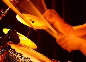Gabriel Fierro Anuncios gratis en Santiago |  Clases particulares de musica ,instrumento y bateria, Musica-clases-bateria- particulares -ense&ntilde;ar -