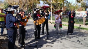 Ren&eacute; Mart&iacute;nez Anuncios gratis en Santiago |  Mariachis economicos a domicilio y puntuales en santiago, Mariachi lopez con buen repertorio y puntuales