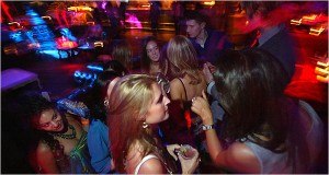 Iluminacion Laser Anuncios gratis en Las Condes |  Sonido Iluminacion Dj para fiestas luces amplificacion proyeccion de videos, Iluminacion, amplificacion, dj, arriendo