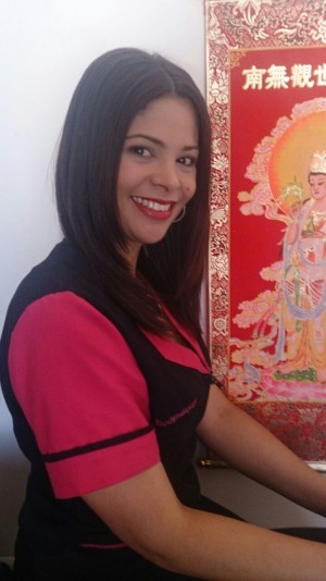 Masajes Profesionales  Anuncios gratis en Providencia |  Masajes  descontracturantes en  providencia - masajes, Variedad de atenciones- masajes terapeuticos