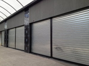 Patricio Zoro Anuncios gratis en Independencia |  Protec ingenieria spa expertos en cortinas metalicas galvanizadas , Cortinas metalicas, cortina metalicas enrollables, mallas americanas