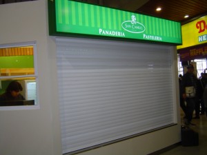 Patricio Zoro Anuncios gratis en Independencia |  Protec ingenieria spa especialistas en cortinas metalicas con rollo, Cortinas metalicas, cortinas motorizadas, mallas americanas, tela lisa