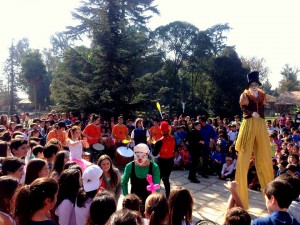 Caramelos Eventos Anuncios gratis en Santiago |  Batucadas comparsas murgas mimos malabaristas zanquistas escupefuegos , Batucadas comparsas murgas mimos malabaristas zanquistas escupefuegos 