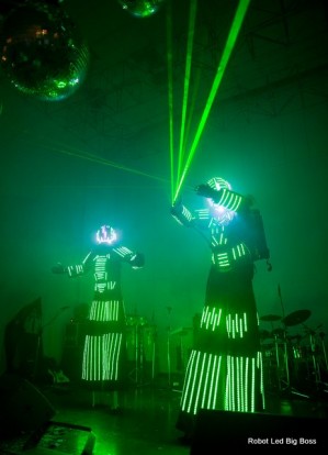 Gabriel Mu&ntilde;oz Alvarez Anuncios gratis en Concepci&oacute;n |  Robot led big boss, fiestas, matrimonios, eventos, promociones, Robot led big boss, sonido, iluminaci&oacute;n, matrimonios, fiestas