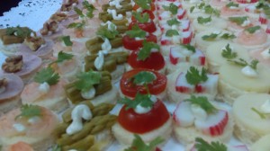sergio Anuncios gratis en Santiago |  Servicio coctel fiestas bautizos matrimonios brochetas empanaditas , 986612378- 985355494 todo evento delivery fiestas celebraciones