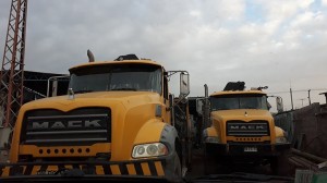 Mar&iacute;a Elena Leiva B&aacute;ez Anuncios gratis en  Arriendo camiones pluma (hiab 200c4 & 288 hipro), Camiones mack gu 813 chofer con licencia profesional.