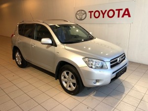 Andres Anuncios gratis en Santiago |  Toyota rav4 2.2 cross sport 2008, 191 016 km, Vendo mi vehiculos
