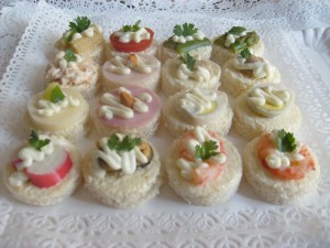 Peter Anuncios gratis en Providencia |  Sea el mejor anfitrion canape a domicilio brochetas empanaditas, Bodas, novios, graduaciones, matrimonios, graduaciuones, banqueteria