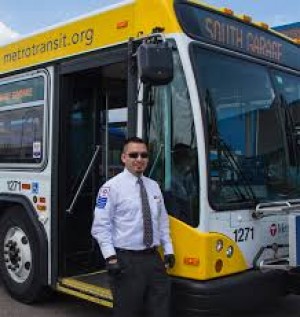 Julio alberto Anuncios gratis en Santiago |  Buscando un conductor de autob&uacute;s. conductor de autob&uacute;s, Conductor de autob&uacute;s