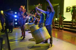 Marka producciones Anuncios gratis en Santiago |  Batucada, murgas, mulatas, mulatos, capoeiras, malabaristas, etc, Para fiestas, cumplea&ntilde;os, matrimonios, eventos en general.